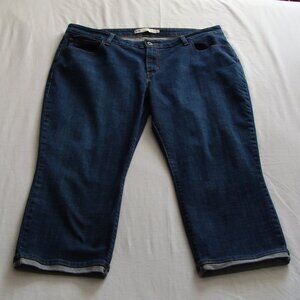 LEVI's Dark Wash CROP Length Jeans Sz 20W (22.5 Inch Inseam)